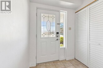 304 Maciver Blvd in Newmarket, ON - Building Photo - Building Photo