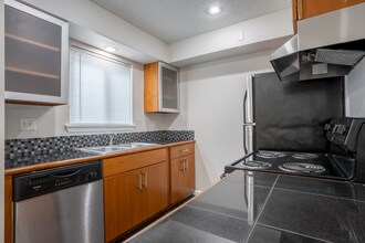 The Willows in Austin, TX - Building Photo - Building Photo