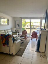 1777 SE 15th St, Unit 121 in Fort Lauderdale, FL - Building Photo - Building Photo