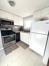 41 Regency Dr in Holliston, MA - Building Photo - Building Photo