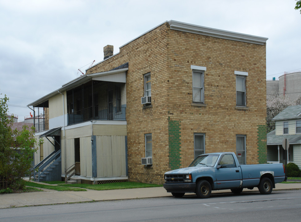 838 Daisy St in Clearfield, PA - Building Photo