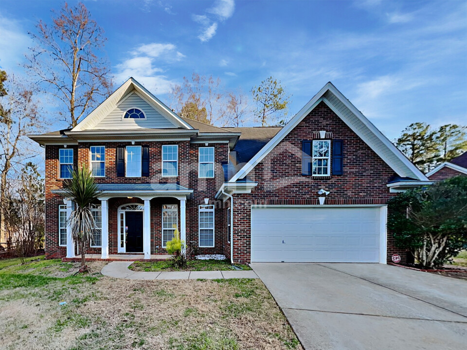 8108 Marett Ct in Charlotte, NC - Foto de edificio