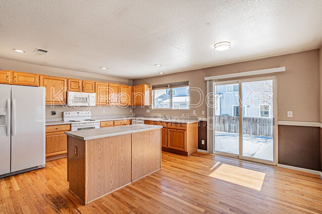 property at 10968 York St