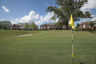 The Links at Starkville in Starkville, MS - Building Photo - Building Photo