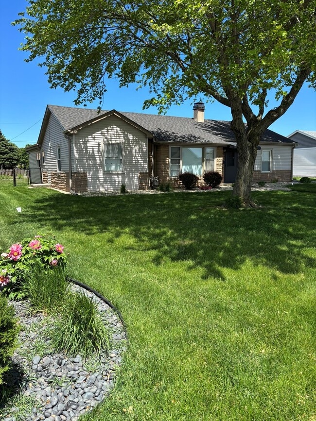property at 8122 W Winnemac Ave