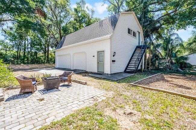 property at 1210 S Clayton St