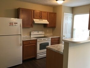 8453 Trappers Ct in Fishers, IN - Building Photo - Building Photo