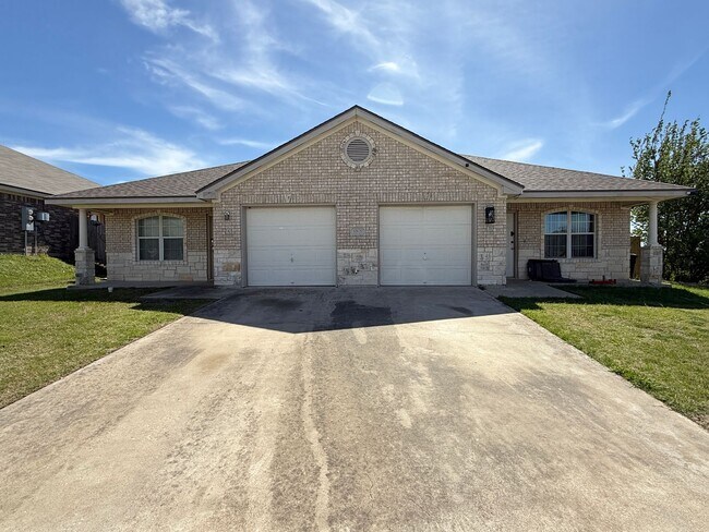 1502 Powder River Dr in Killeen, TX - Building Photo - Building Photo