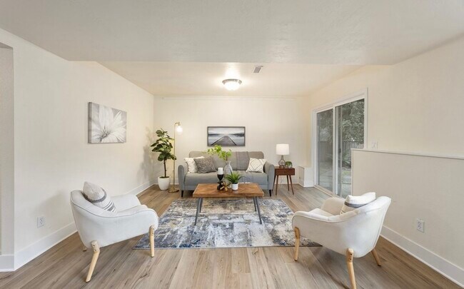 11835 SE Valley View Ter in Happy Valley, OR - Building Photo - Building Photo