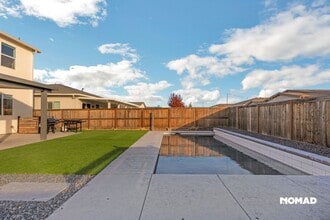 4535 Tiller Wy in Roseville, CA - Foto de edificio - Building Photo