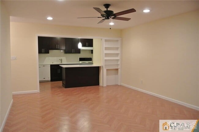 property at 20 New Rd