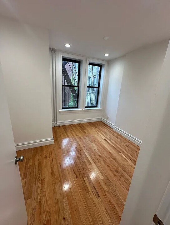 493 Seventh Avenue in Brooklyn, NY - Building Photo
