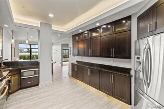 1001 W Jefferson Ave in Detroit, MI - Building Photo - Building Photo