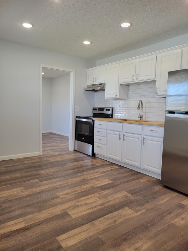 2255 Fairfax Dr in Pella, IA - Building Photo - Building Photo