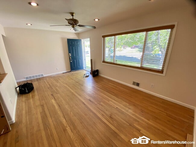 2761 S Kearney St in Denver, CO - Foto de edificio - Building Photo