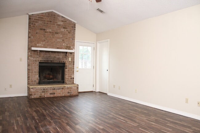 7608 Wilshire Rd in Pensacola, FL - Building Photo - Building Photo