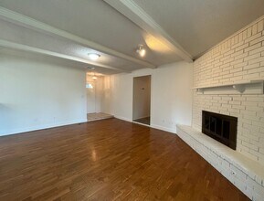 221 W Canton St in Broken Arrow, OK - Building Photo - Building Photo