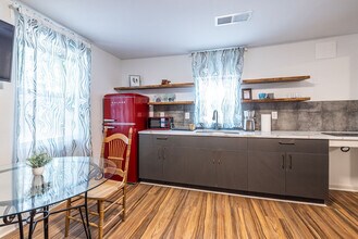 4350 Welcome All Rd-Unit -FL1-ID1261328P in College Park, GA - Building Photo - Building Photo