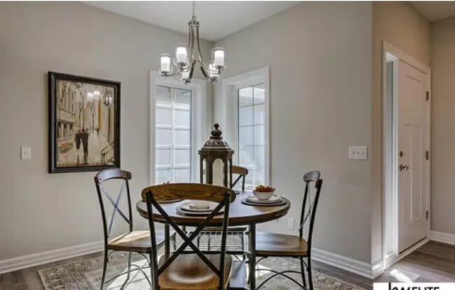 16070 Hadan Dr in Bennington, NE - Building Photo - Building Photo