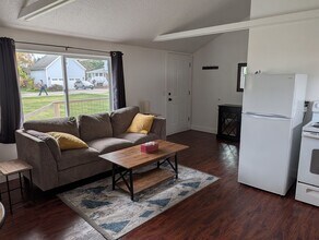 509 E State St in La Conner, WA - Building Photo - Building Photo