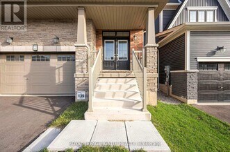 22 Sundin Dr in Haldimand, ON - Building Photo - Building Photo