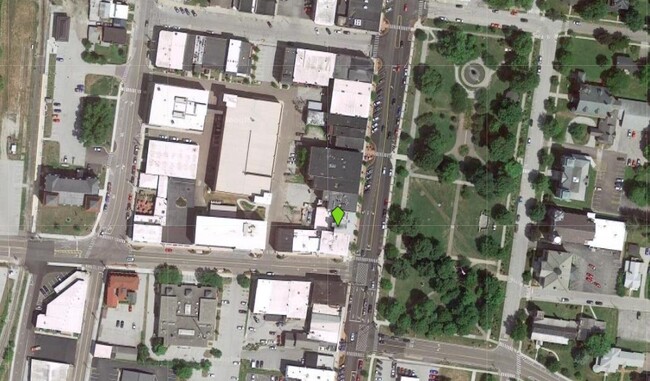 8 N Main St