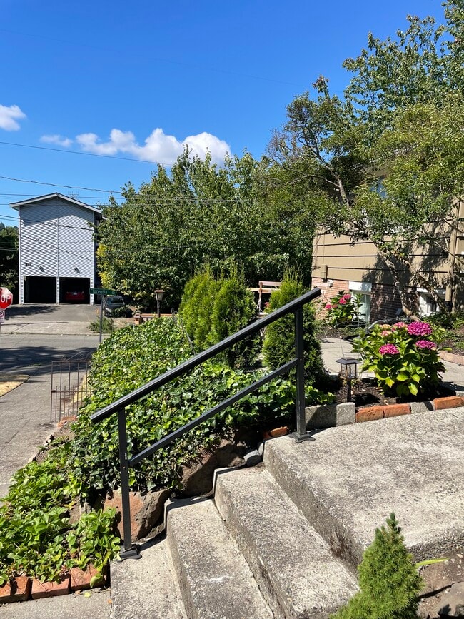 2934 2nd Ave N, Unit 2934 in Seattle, WA - Foto de edificio - Building Photo