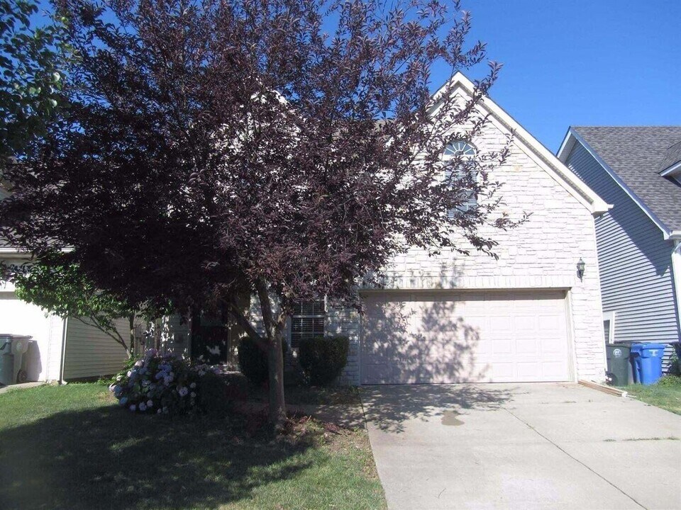 2144 Market Garden Ln in Lexington, KY - Building Photo