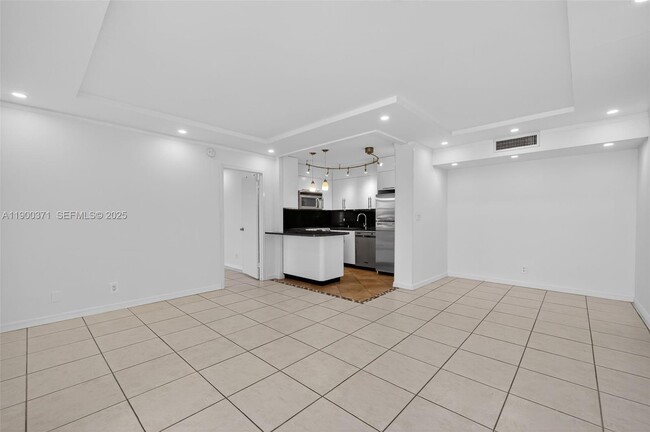 1050 SE 15th St in Fort Lauderdale, FL - Building Photo - Building Photo