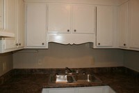 Building Photo - Upland Apartamentos in Birmingham, Alabama