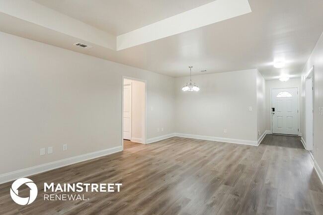 223 Black Crk Trl, Unit 5-527 in Odenville, AL - Building Photo - Building Photo