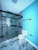 2406 S Marsalis Ave in Dallas, TX - Building Photo