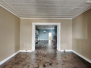 237 Grandview Ave in Pittsburgh, PA - Building Photo - Building Photo