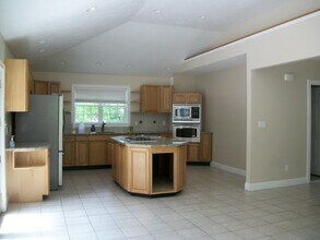 3 Ilford Rd in Billerica, MA - Building Photo - Building Photo