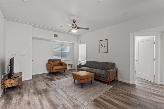 911 W 22nd St in Austin, TX - Building Photo - Building Photo