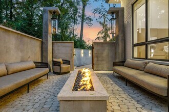 1323 Harding Pl in Nashville, TN - Building Photo - Building Photo