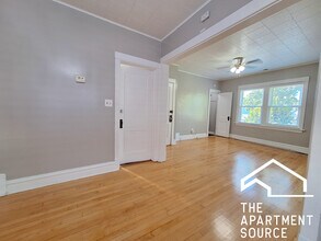 4135 W Henderson St in Chicago, IL - Building Photo - Building Photo
