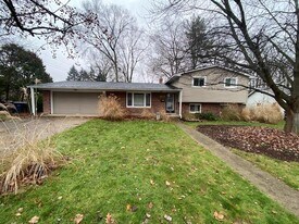 1280 Kuehnle Ct in Ann Arbor, MI - Building Photo
