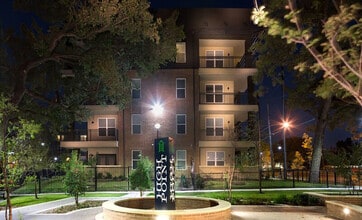 High Point Family Living in Dallas, TX - Building Photo - Building Photo