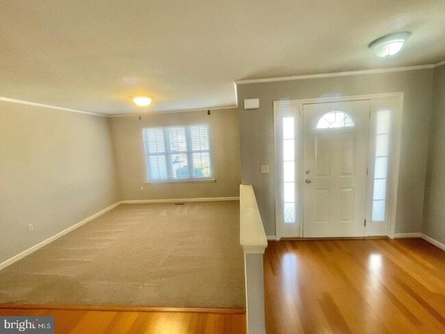 property at 711 Yorktown Blvd