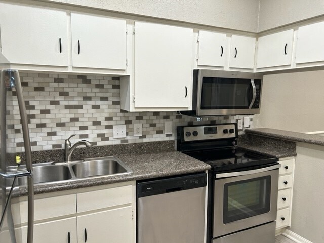 property at 2100 Tanglewilde St