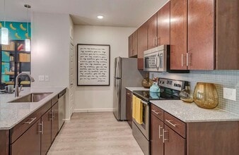 Cortland Onion Creek in Austin, TX - Foto de edificio - Building Photo