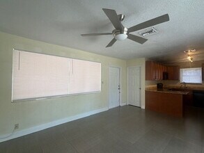 801 NE 50th Ct in Pompano Beach, FL - Building Photo - Building Photo