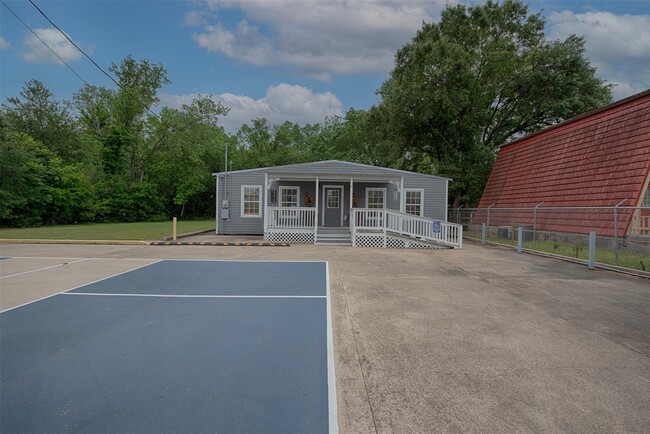 property at 715 Grand Ave