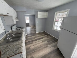 863-863 N Central Dr in Lorain, OH - Building Photo - Building Photo