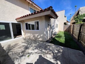 18912 Valley Cir in Huntington Beach, CA - Building Photo - Building Photo