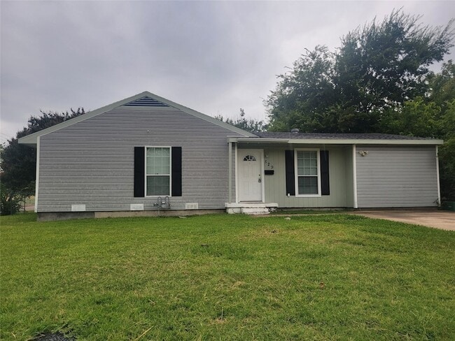 property at 529 Kedy St