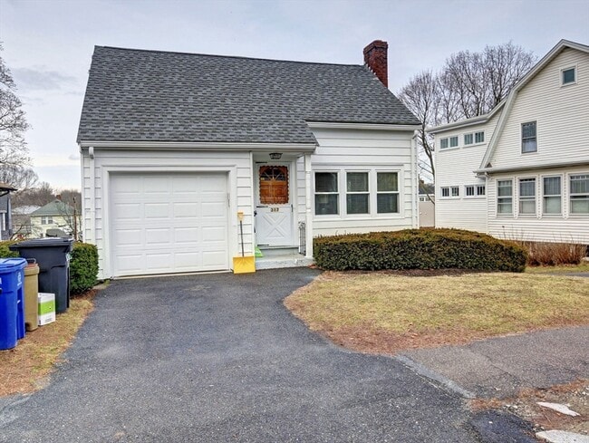 317 Elmwood Ave in Quincy, MA - Building Photo - Building Photo