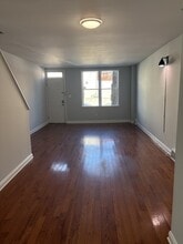 1136 Mifflin St in Philadelphia, PA - Building Photo - Building Photo
