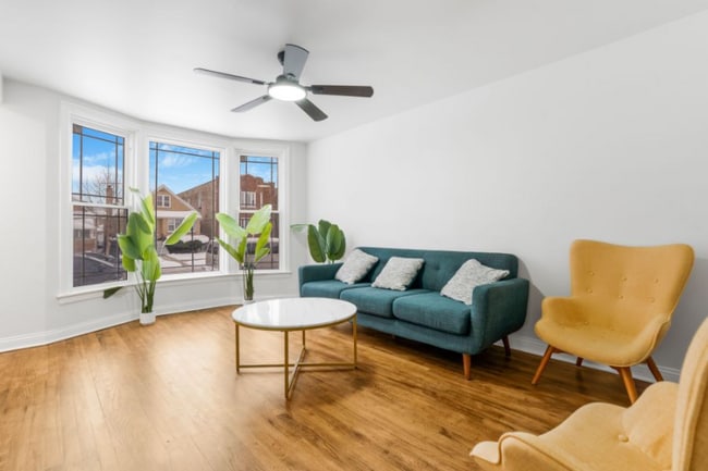 6136 S Kildare Ave in Chicago, IL - Building Photo - Building Photo